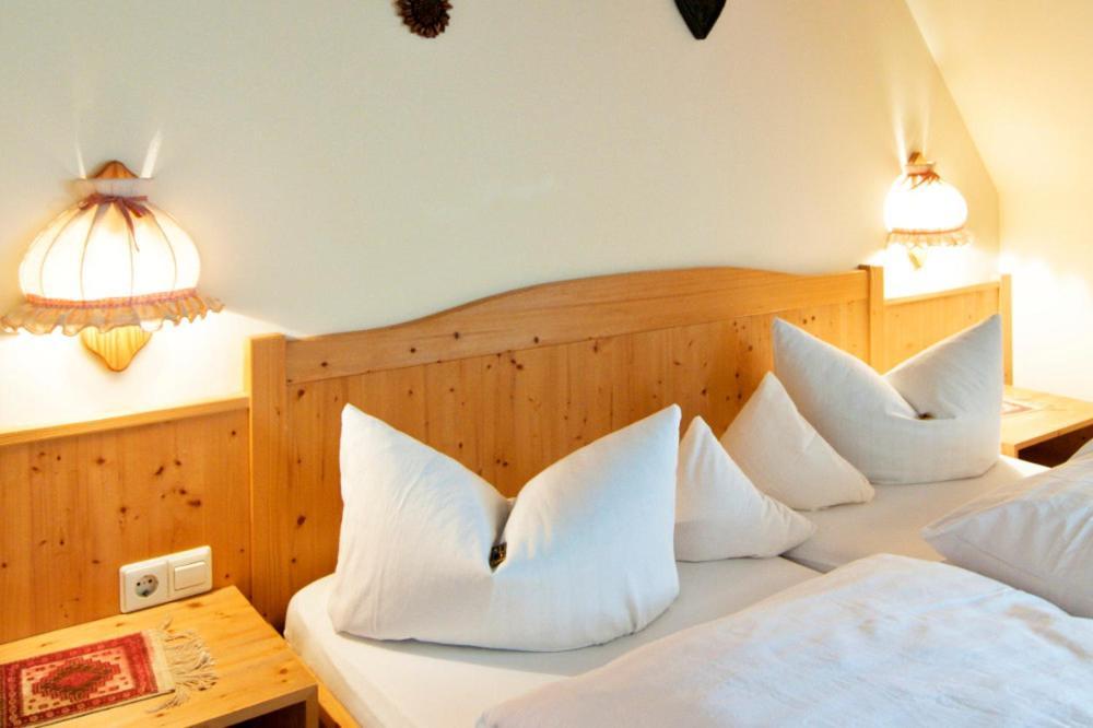 Hotel Gasthof Zur Post Wolfegg Exterior photo